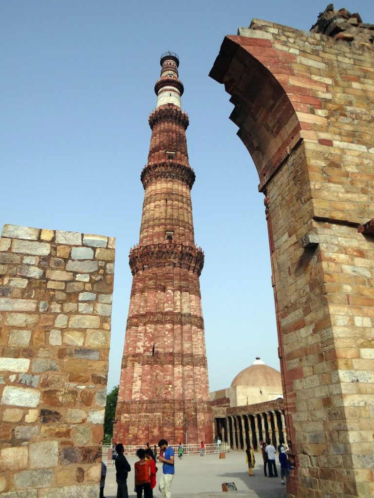 Qutb Minar and mighty Mehrauli,Historical Monuments In Delhi 