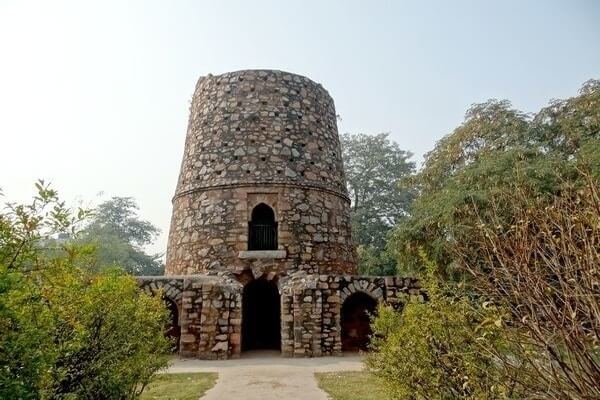 Siri Fort, Historical Monuments In Delhi 