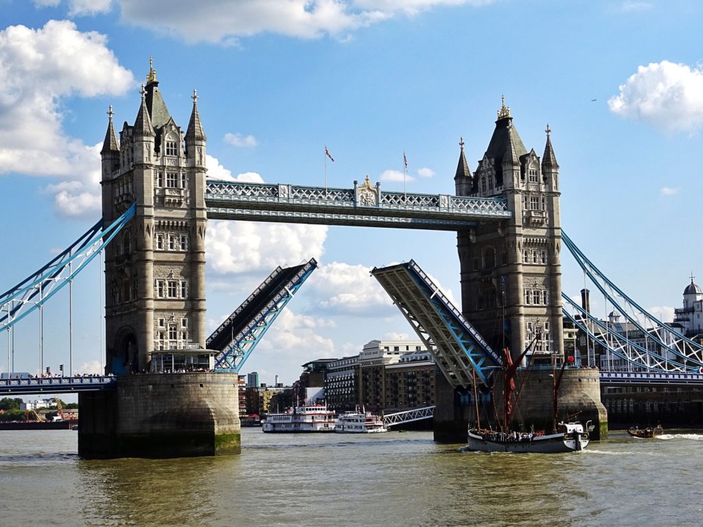 Famous London bridge