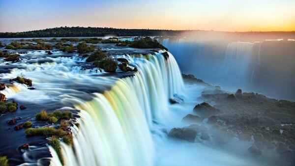 Marvelous Niagara falls ; Best Places to Visit in New York