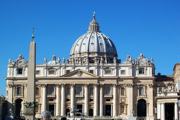 St. Peter’s Basilica; famous Churches in the world