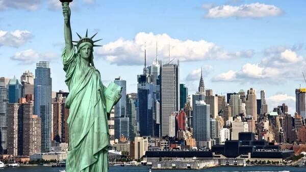 Statue of Liberty ; Best Places to Visit in New York