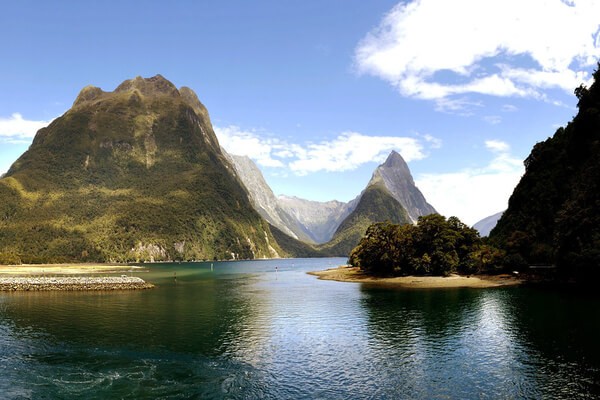  Milford Sound , places to visit in New Zealand
