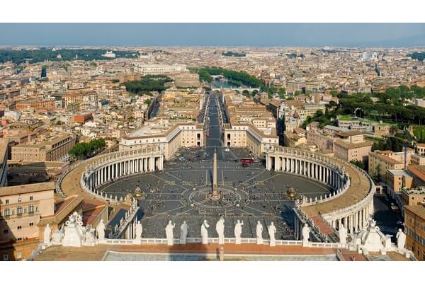 Rome: St. Peter's Square, cities to visit in italy