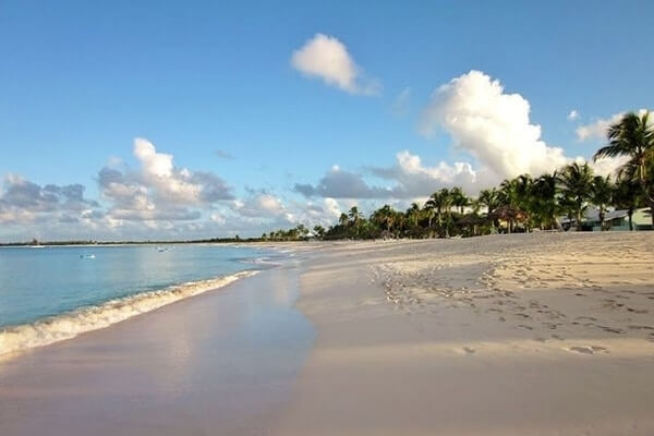 Beautiful silent beaches of 17-mile beach in Barbuda