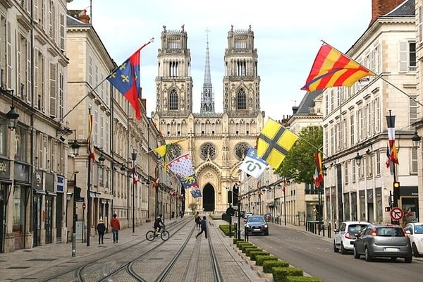 Cathedral St. Croix et rue jeannne de Arc