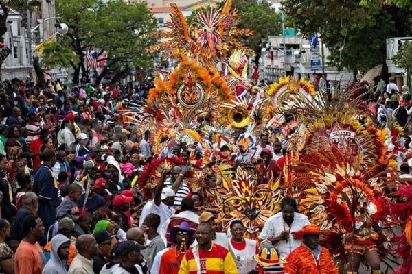 Popular and Best Things to do in the Bahamas a Wonderful Island;Junkanoo Carnival