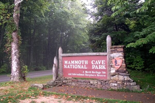 Mammoth Cave National Park; day trips from Nashville