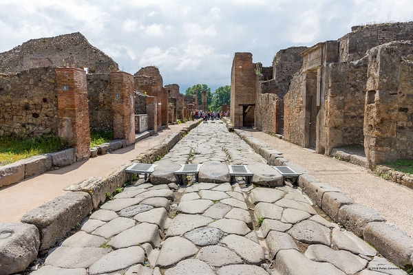Pompiie Archeological site in Italy; Best Day Trips From Rome; pompeii tours from rome; rome to pompeii day trip