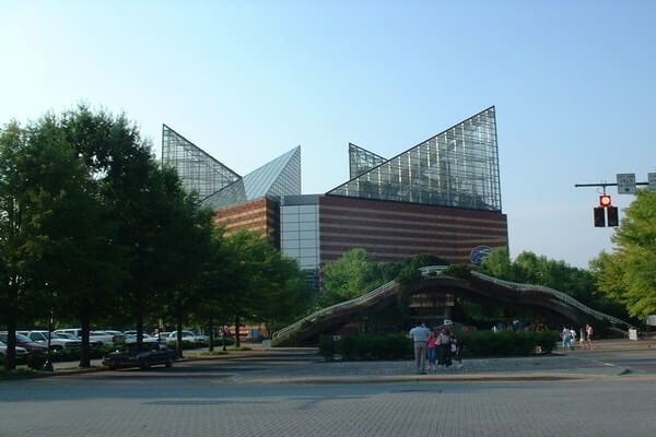Tennessee Aquarium;day trips from Nashville