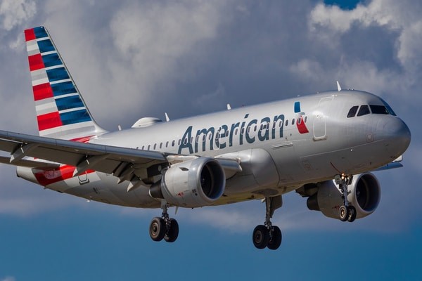 American Airlines, military discount flights