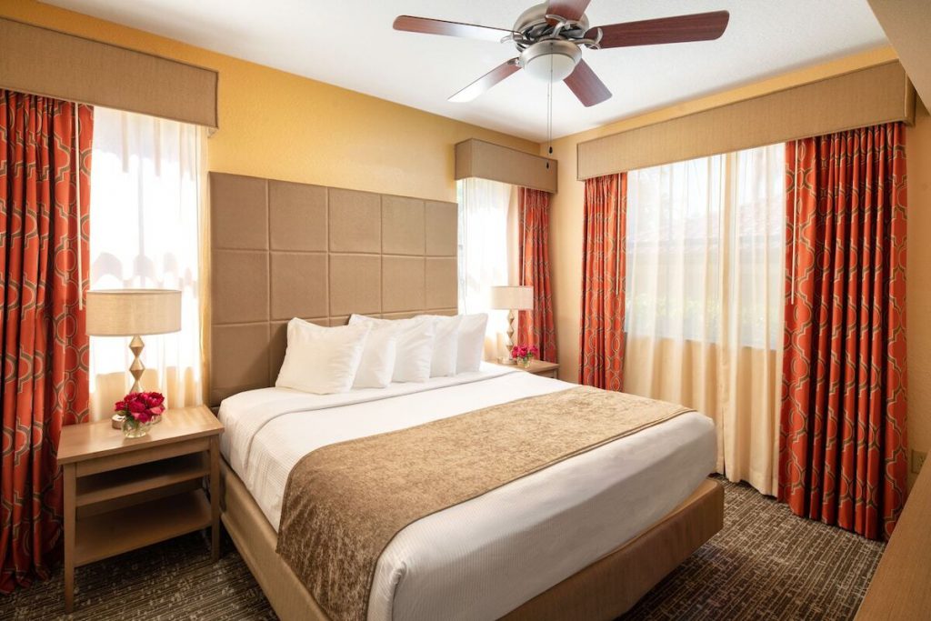 Floridays Resort Orlando Bedroom
