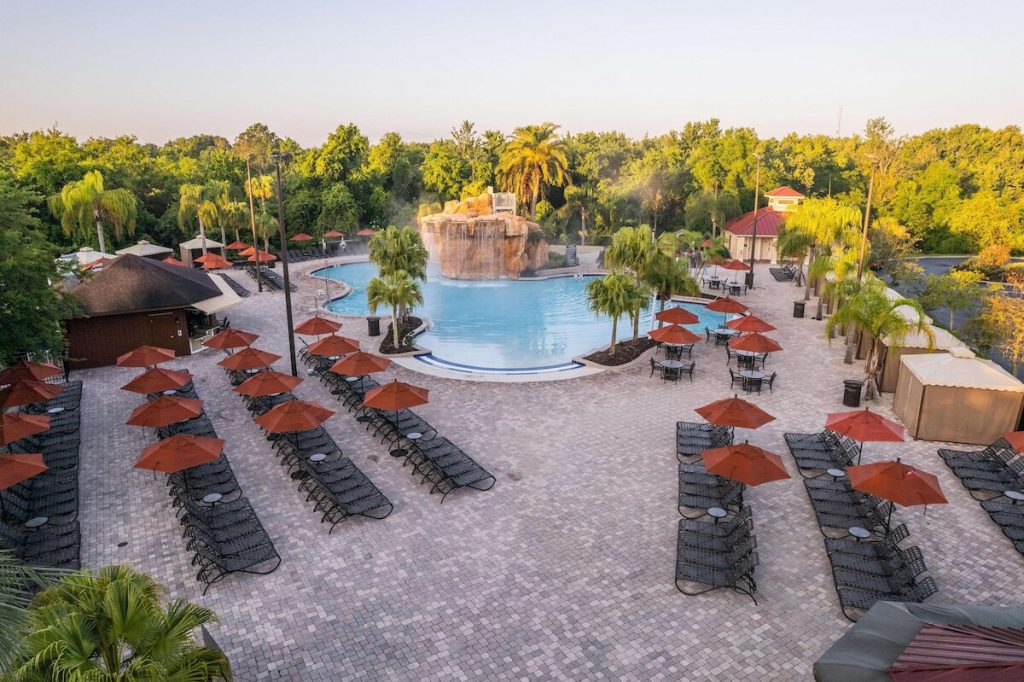 Hilton Vacation Club Mystic Dunes Orlando Pool area
