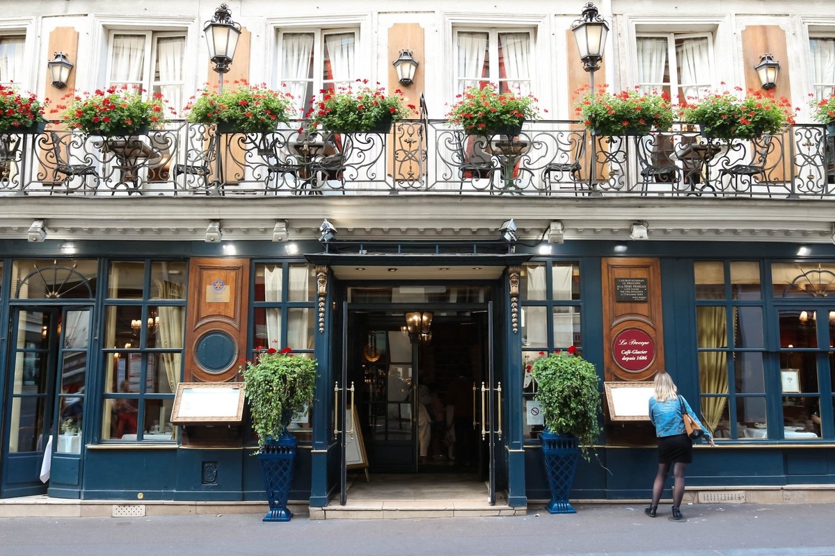 Le Procope, the oldest cafe of Paris